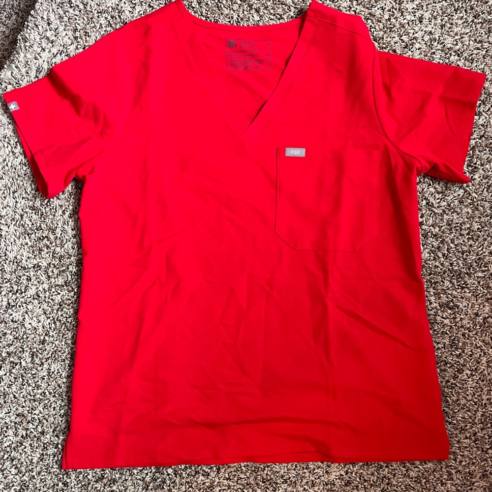 Figs Pop Red Catarina Scrub top